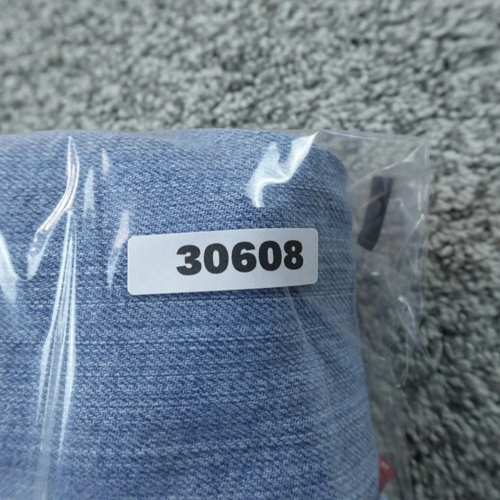 VTG Levis Shorts Mens 31 Light Blue Denim Jean Jorts 550 Relaxed Fit Dad Y2K 00s